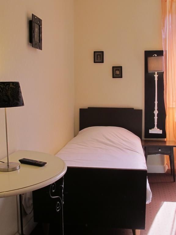 Logis Deshors-Foujanet Hotel Chamboulive Ngoại thất bức ảnh