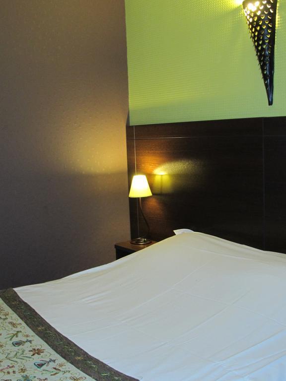 Logis Deshors-Foujanet Hotel Chamboulive Ngoại thất bức ảnh